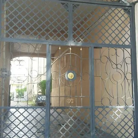 Apartment On Osypova